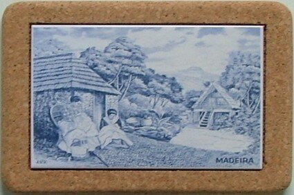 Azulejo com cortiça (sem corda) decorado Bordadeira 15x20cm
