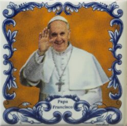 Magnético com azulejo decorado Papa Francisco 5X5cm